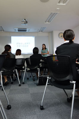 会社説明会の風景