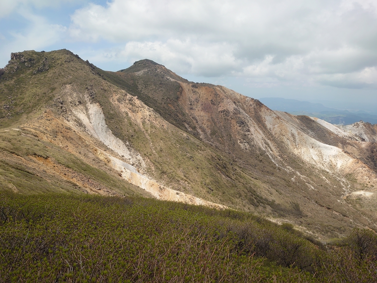 GW百名山の旅 九州の3座 「くじゅう連山最高峰の中岳」「祖母山 