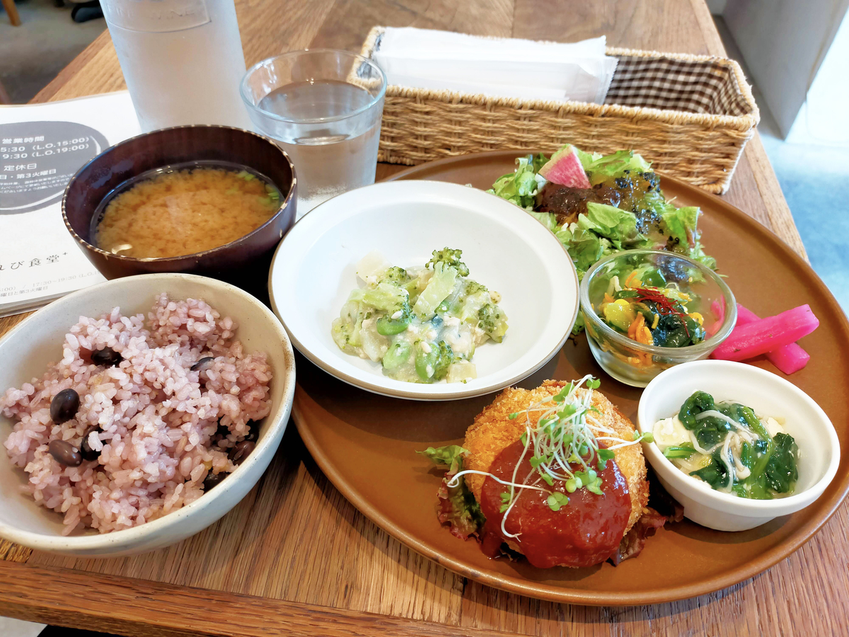 浦和,こもれび食堂＋,ランチメニュー,予約