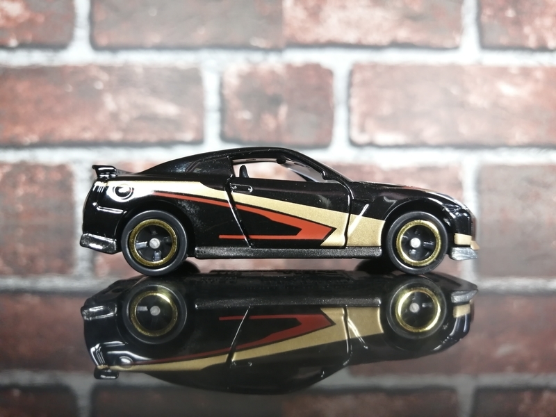 非売品】 トミカ/TOMICA アースグランナー 日産 GT-R （アースグ