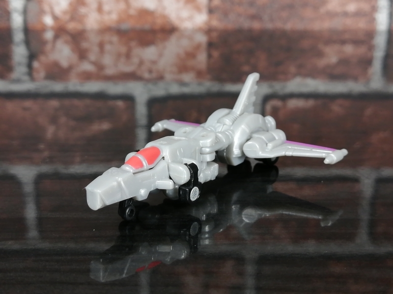 【訳あり】トランスフォーマーマイクロン伝説　テレビマガジン限定　スカージ 訳あり】トランスフォーマーマイクロン伝説 テレビマガジン限定