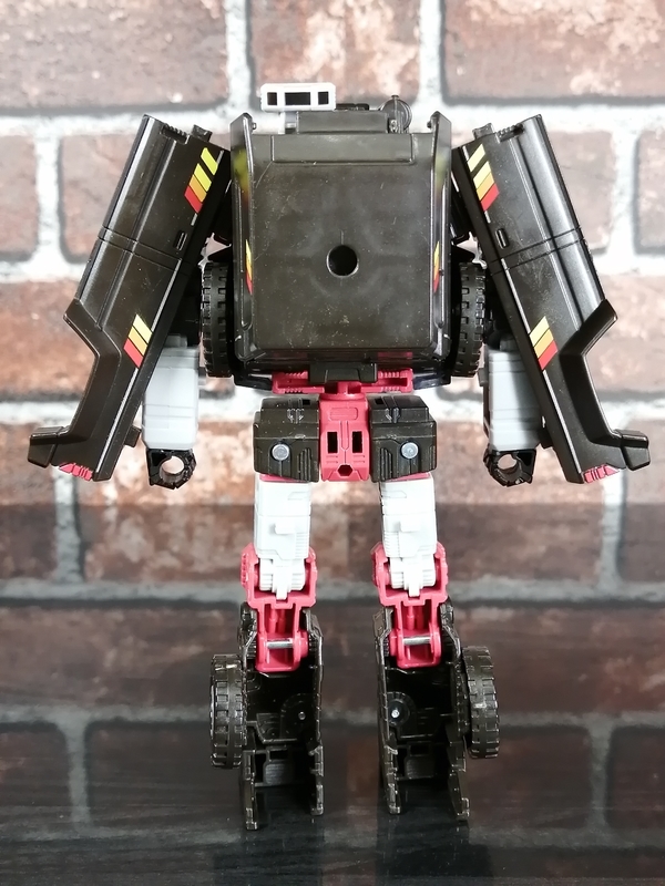 【国内：タカラトミーモール限定】ER EX-13 トレイルブレイカー レビュー：TFアースライズ ER EX-13 トレイルブレイカー | 超