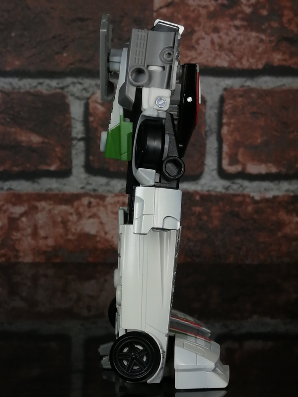 WFC-12 ホイルジャック TFジェネレーションズ WFC-12 ホイルジャック｜トランスフォーマーオフィシャルサイト