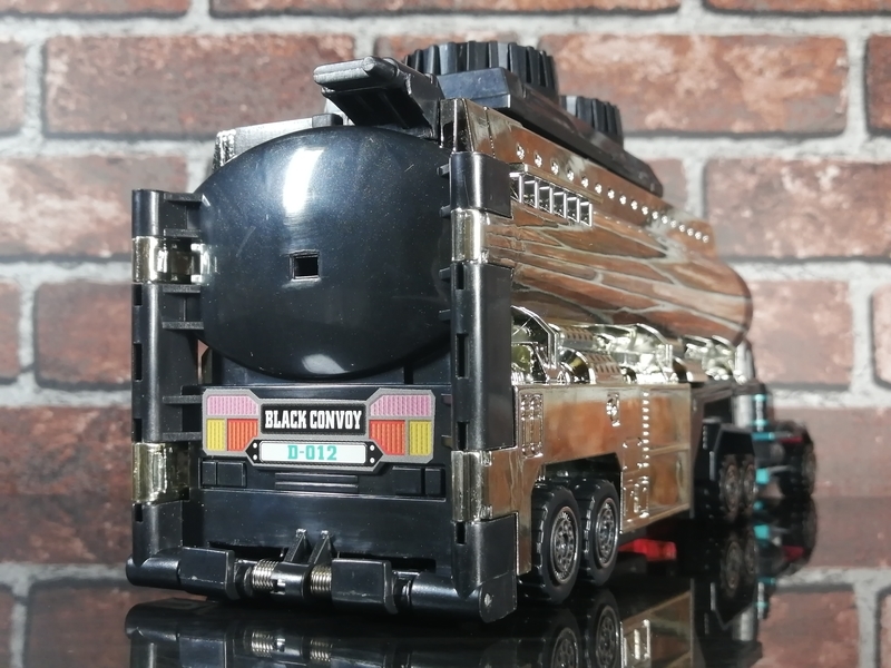 【中古】現状渡 タカラ トランスフォーマー カーロボット D-012 デストロンガー 暗黒司令官 ブラックコンボイ[17][240017698979] 中古】現状渡 タカラ トランスフォーマー カーロボット D-012 デ