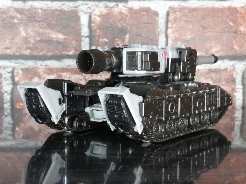 トランスフォーマー アースライズ メガトロン ER-13 ER-13 メガトロン｜トランスフォーマーオフィシャルサイト