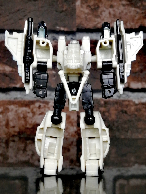 Transformers Universe Wreckers Botcon 2001 Limited Cyclonus