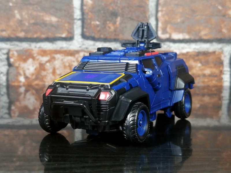 オプティマスプライム　トランスフォーマーリアクティベート Amazon.com: Transformers: Reactivate Video Game-Inspired