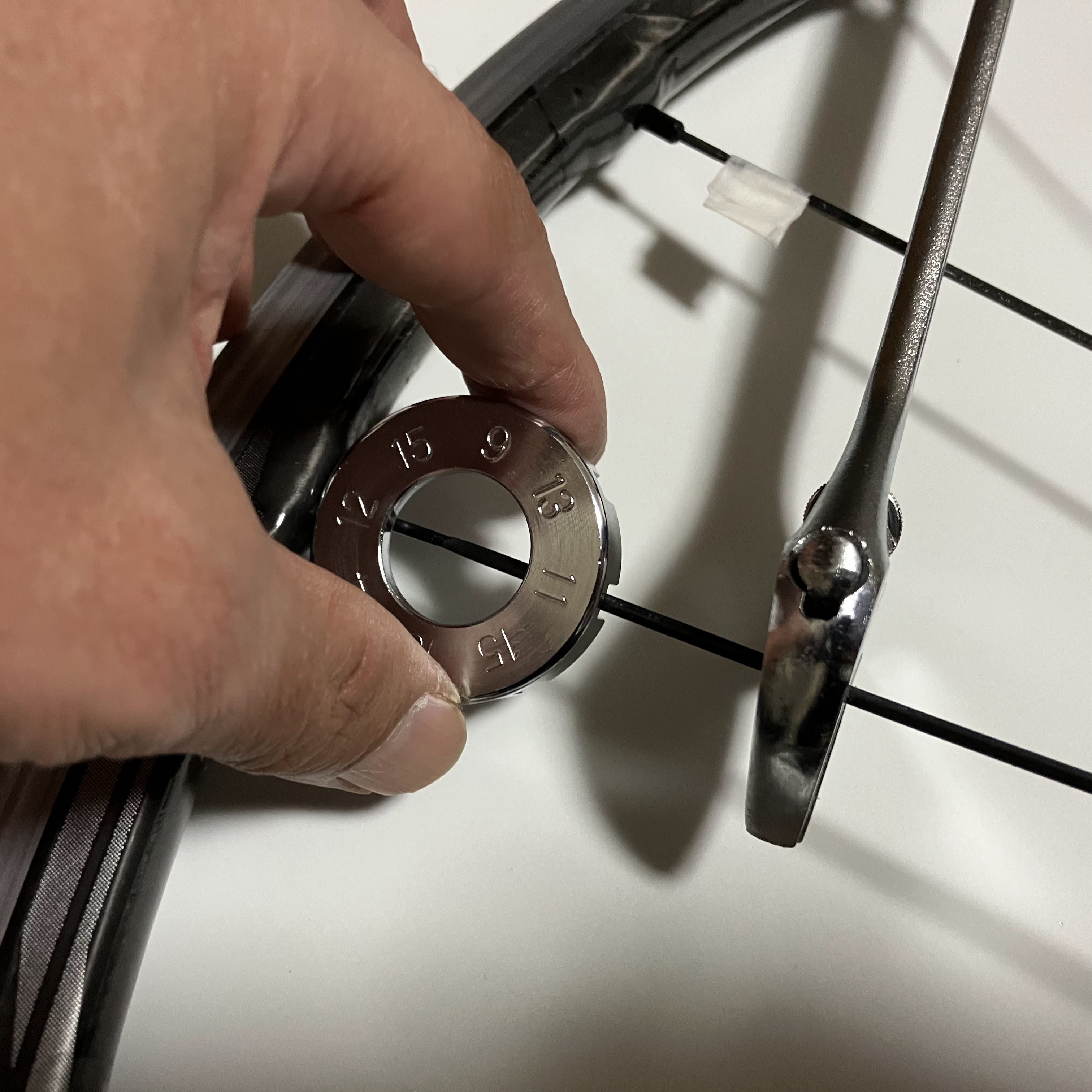 Shimano WH-RS81-24C-CL-Rのスポーク交換 - あと20回しかない！