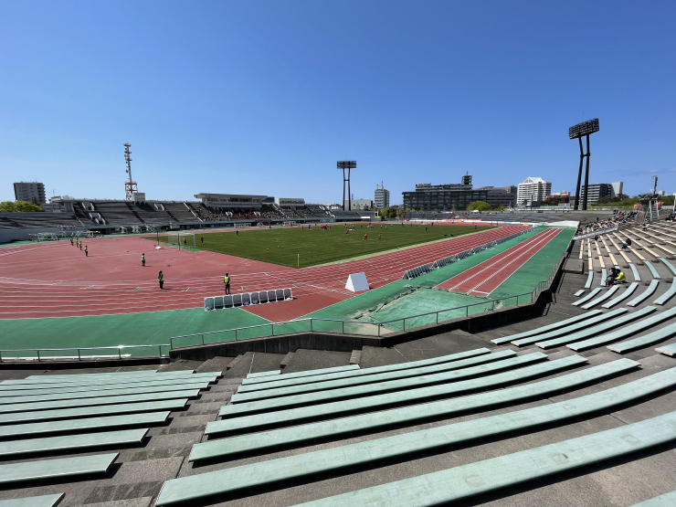 新潟市陸上競技場