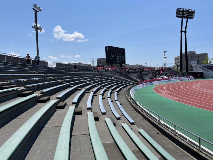 新潟市陸上競技場