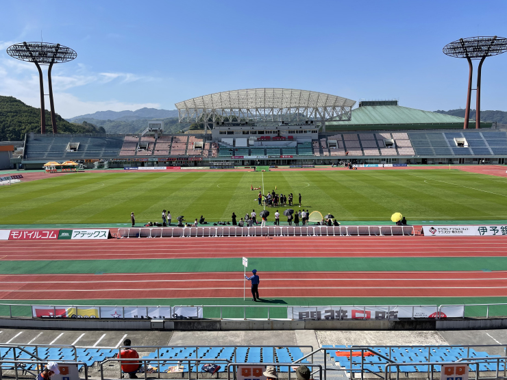 愛媛県総合運動公園陸上競技場