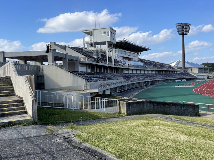 沖縄県総合運動公園陸上競技場