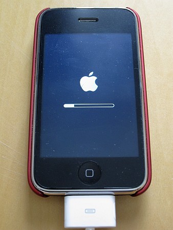 iPhone 3GS 斜め