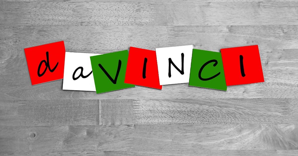 アルファベットで「daVINCI」と表現されている画像
