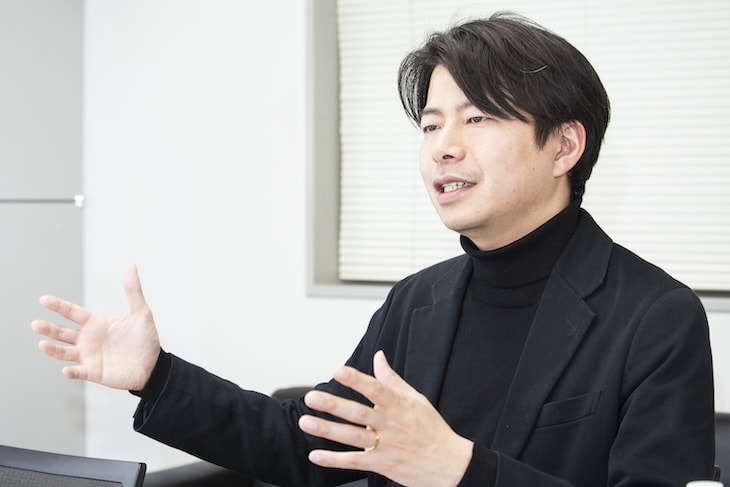 そもそも仕事とは「与えられた責任を果たす」ことだと語る、西原亮さん
