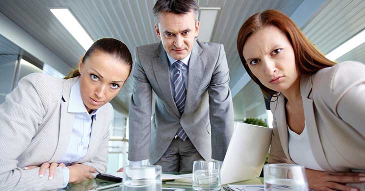 認知バイアス4：状況は完全無視の「対応バイアス」