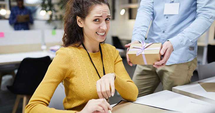 返報性の法則のNGな使い方