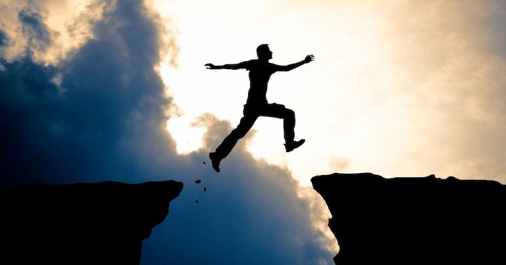 ゴールに向かってジャンプしている様子