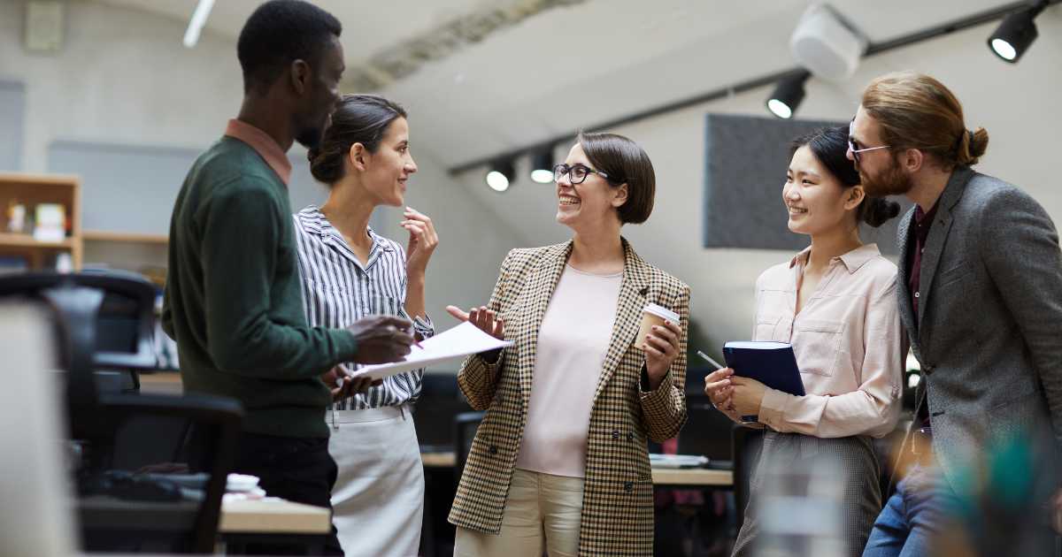 楽しく仕事をする人々