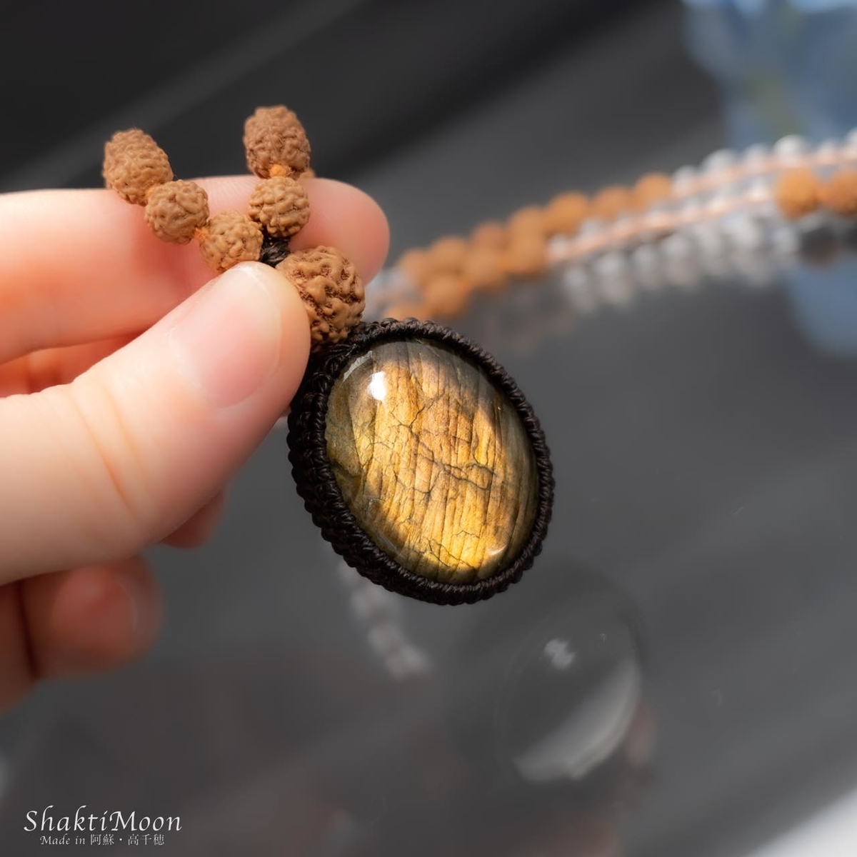 1点物/最強品質】ラブラドライト＊観音様＊…他天然石ペンダントトップ