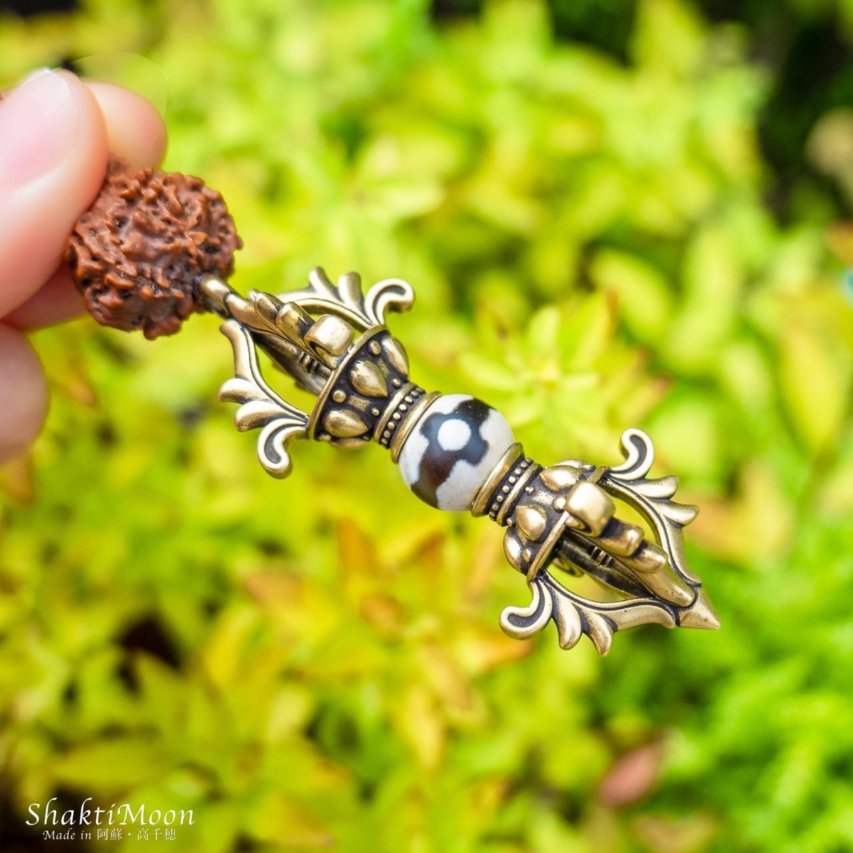 ヒマラヤ水晶×菩提樹(ルドラクシャ) マーラー 菩提樹の実 数珠