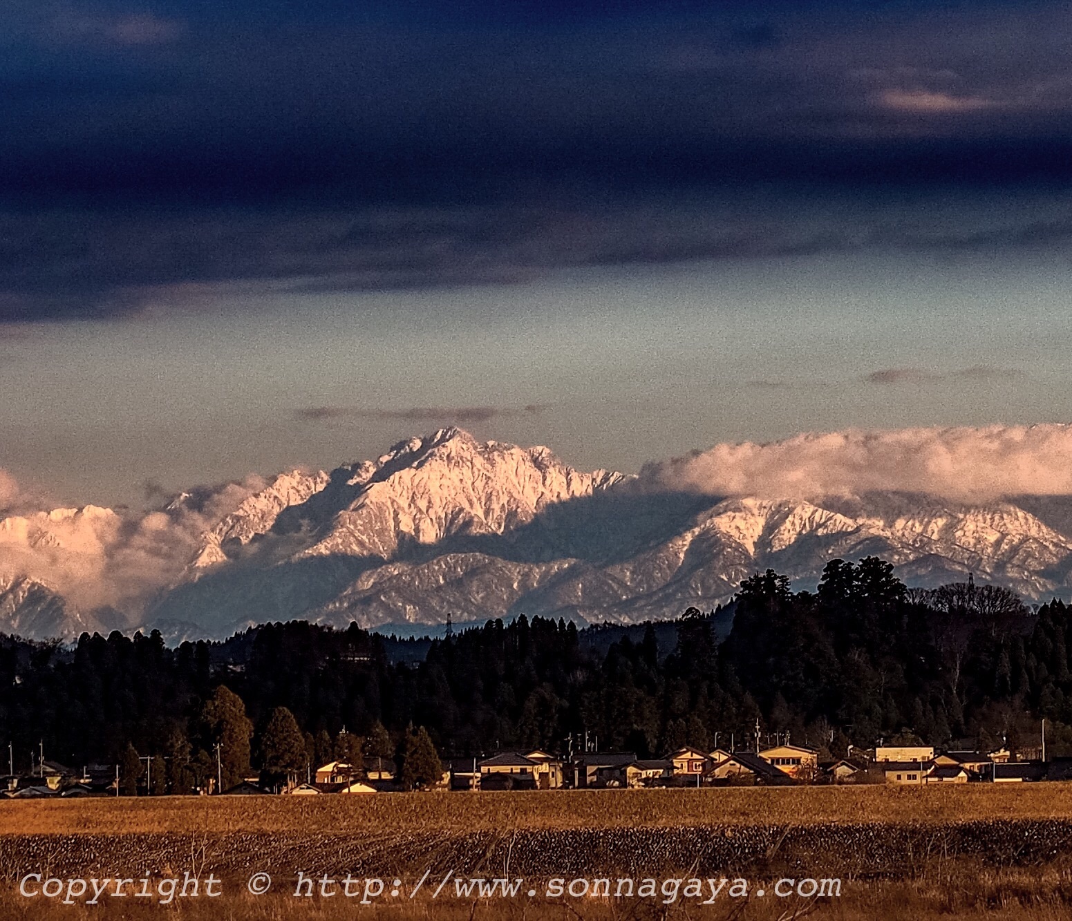 砺波平野から立山連峰