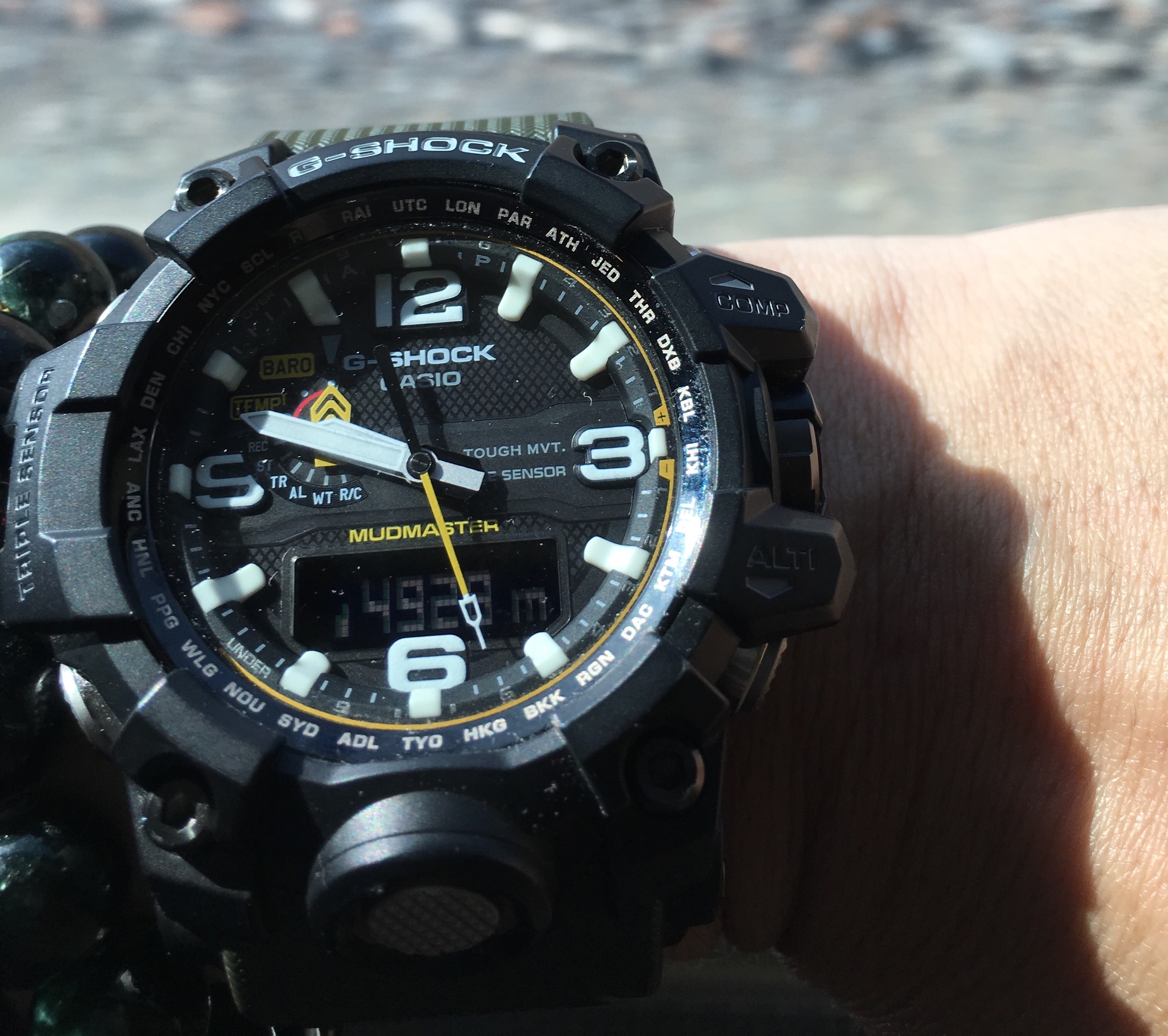 G-SHOCKマッドマスターを1年使ってみた所感 - 異邦人になって