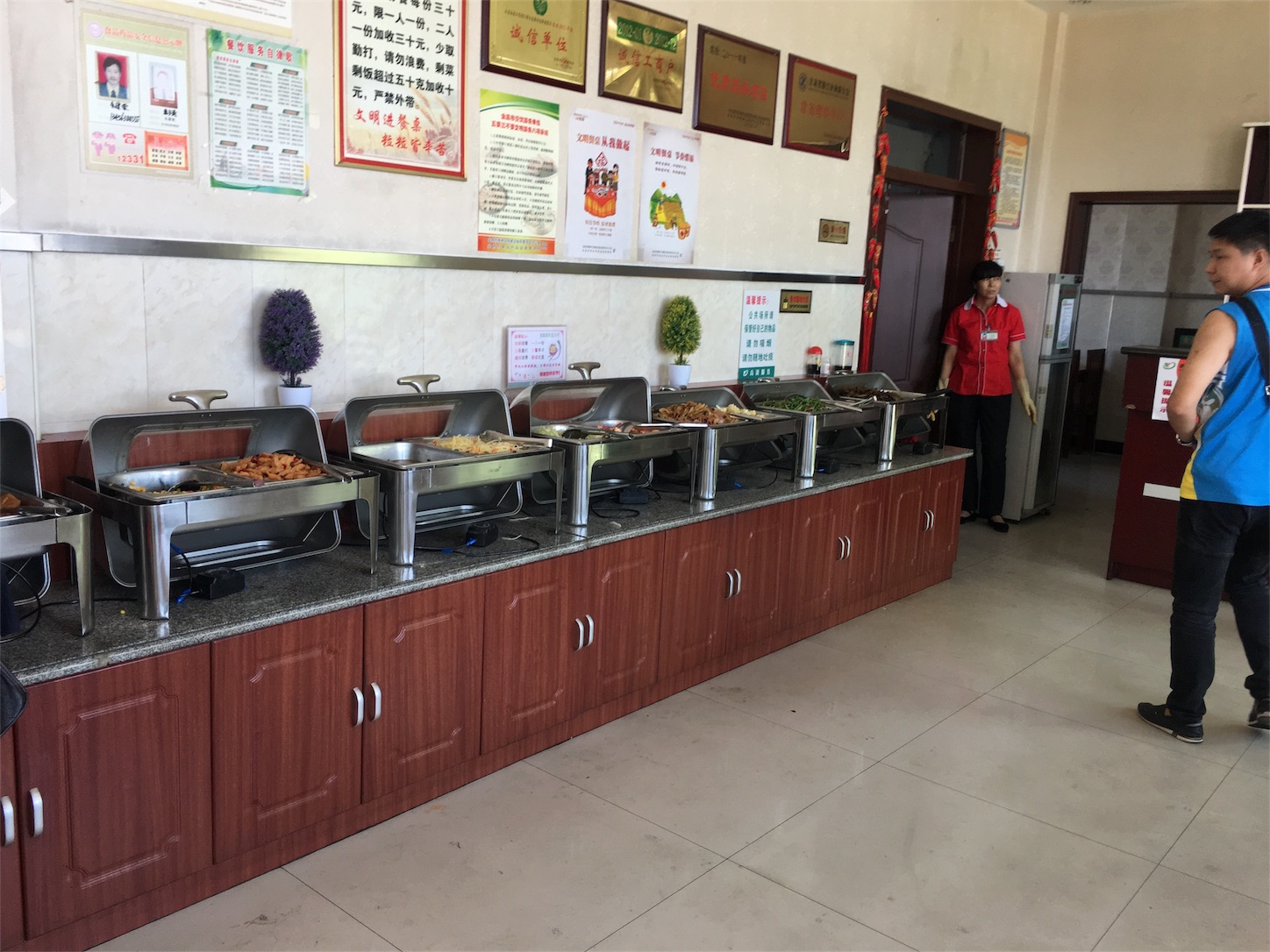 PAのバイキング昼食