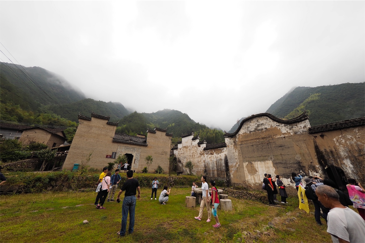 独山村