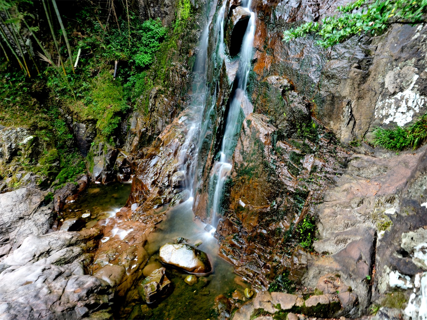 南尖岩・滝