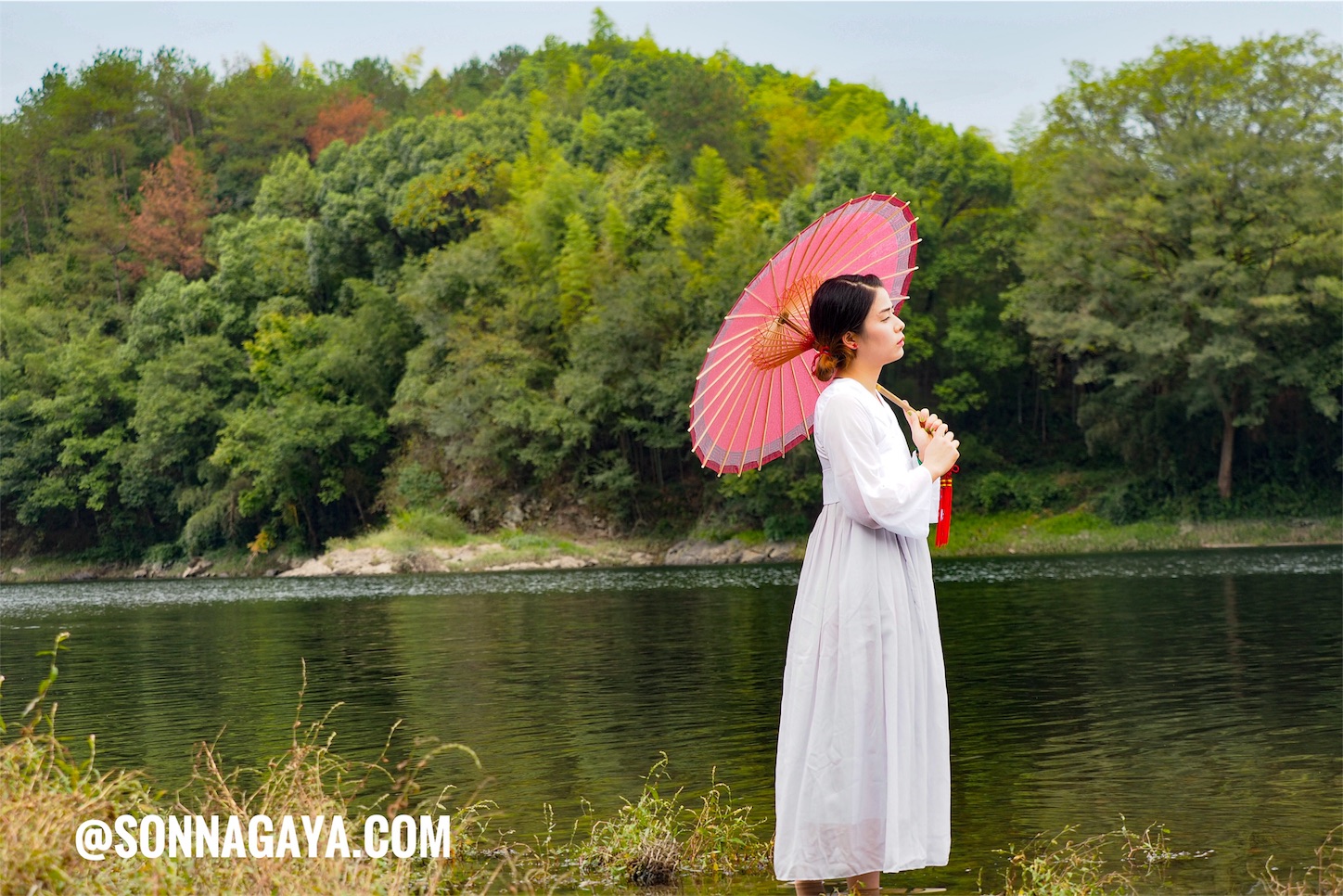 麗水江濱古街漢服（全身）
