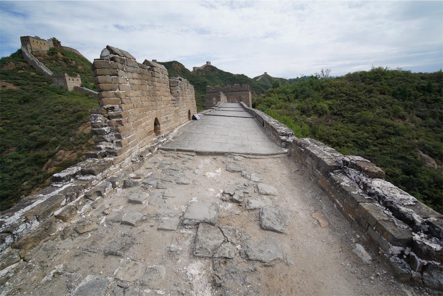 f:id:shan1tian2:20181003171512j:image 金山峰長城-万里の長城