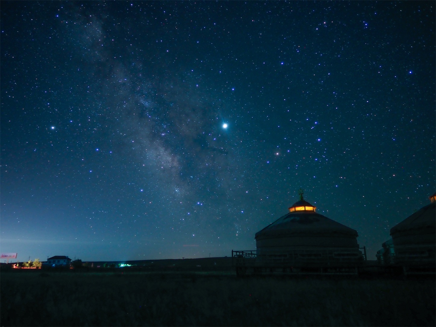 f:id:shan1tian2:20190614212638j:image 24mmの天の川,内モンゴル,シラムレン草原,星空