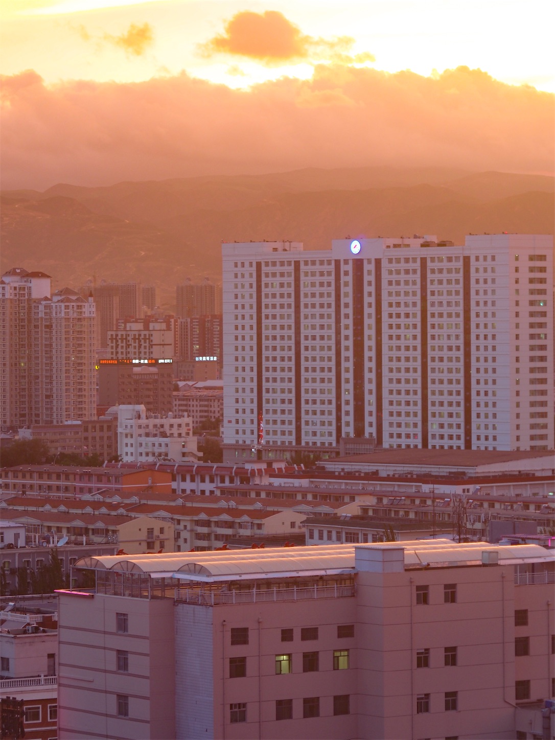 フフホトのマジックアワー