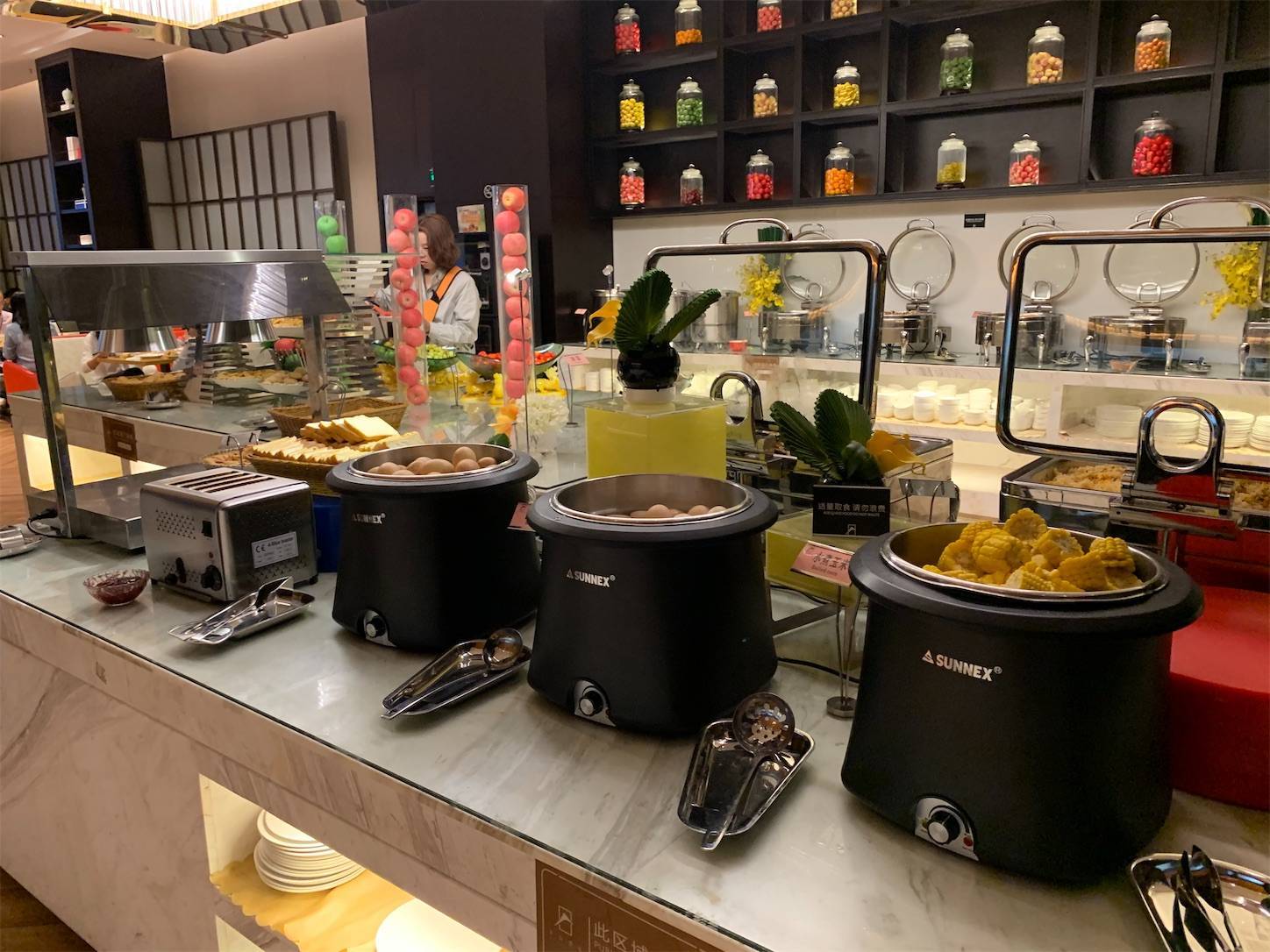 貴州省旅行5日間安順半山酒店朝食３
