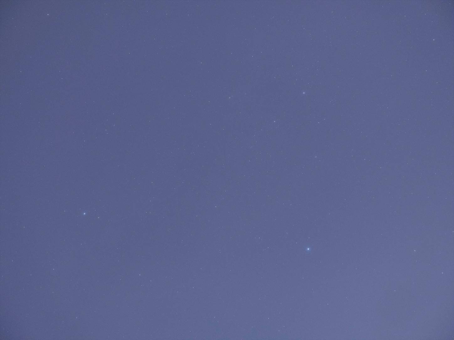 GF35-70mm,(35mm):ISO6400:10s:F5.6 GF35-70mm,(35mm):ISO6400:10s:F5.6