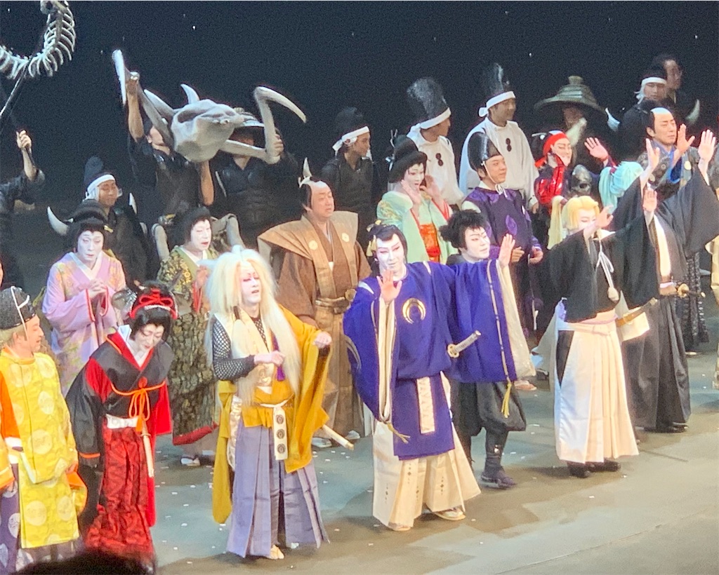 curtain-call curtain-call
