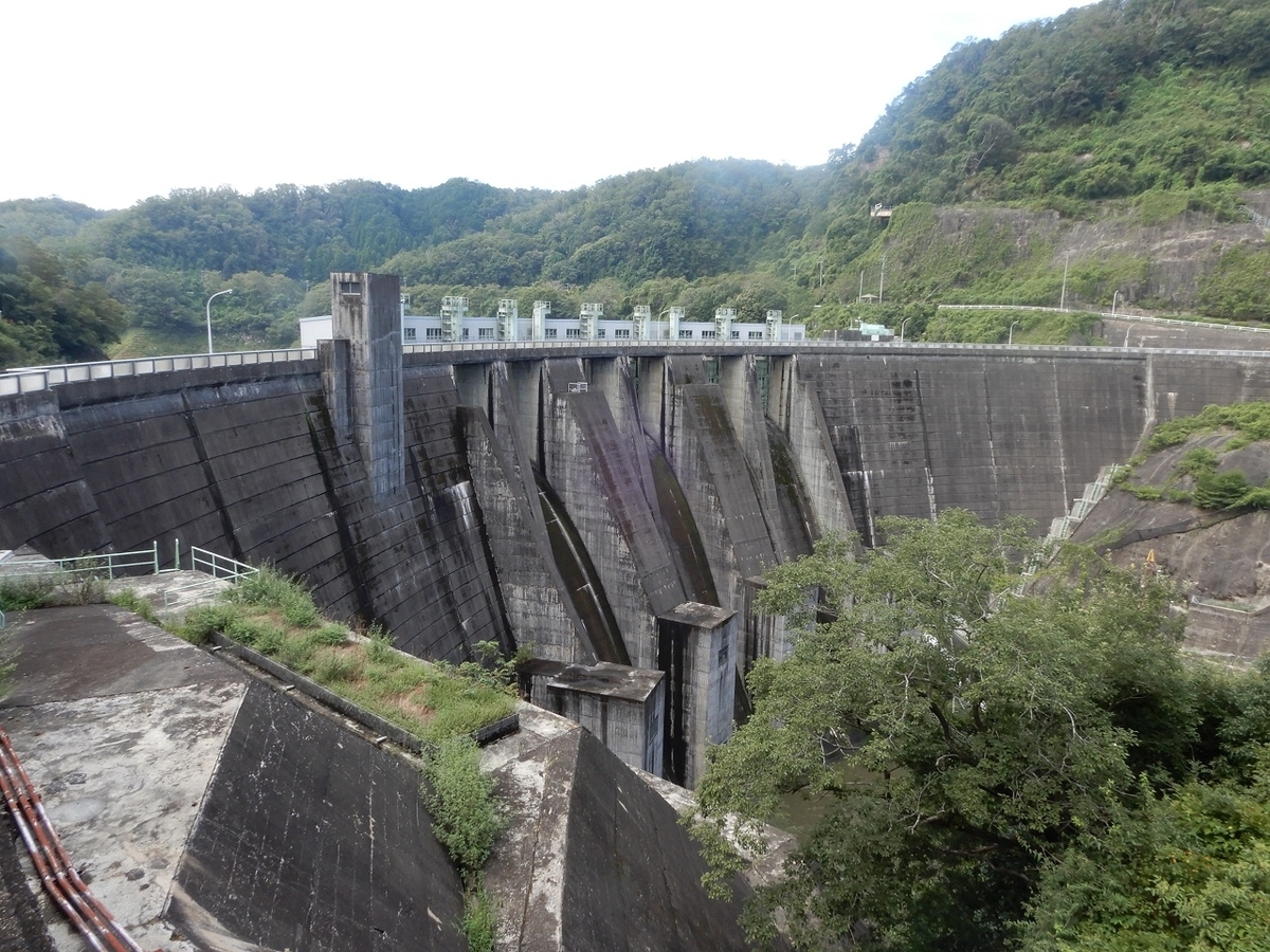 高山ダム