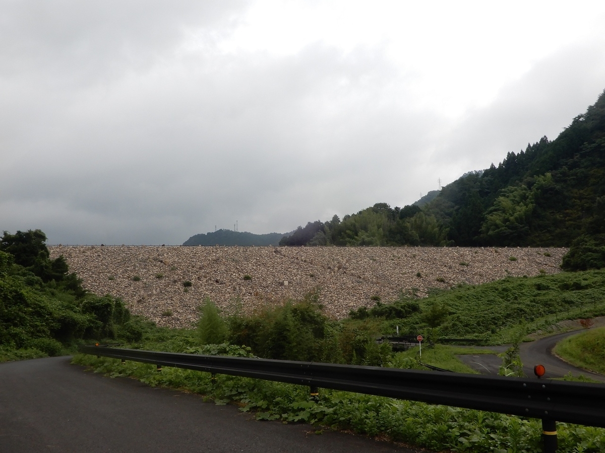 苫田鞍部ダム