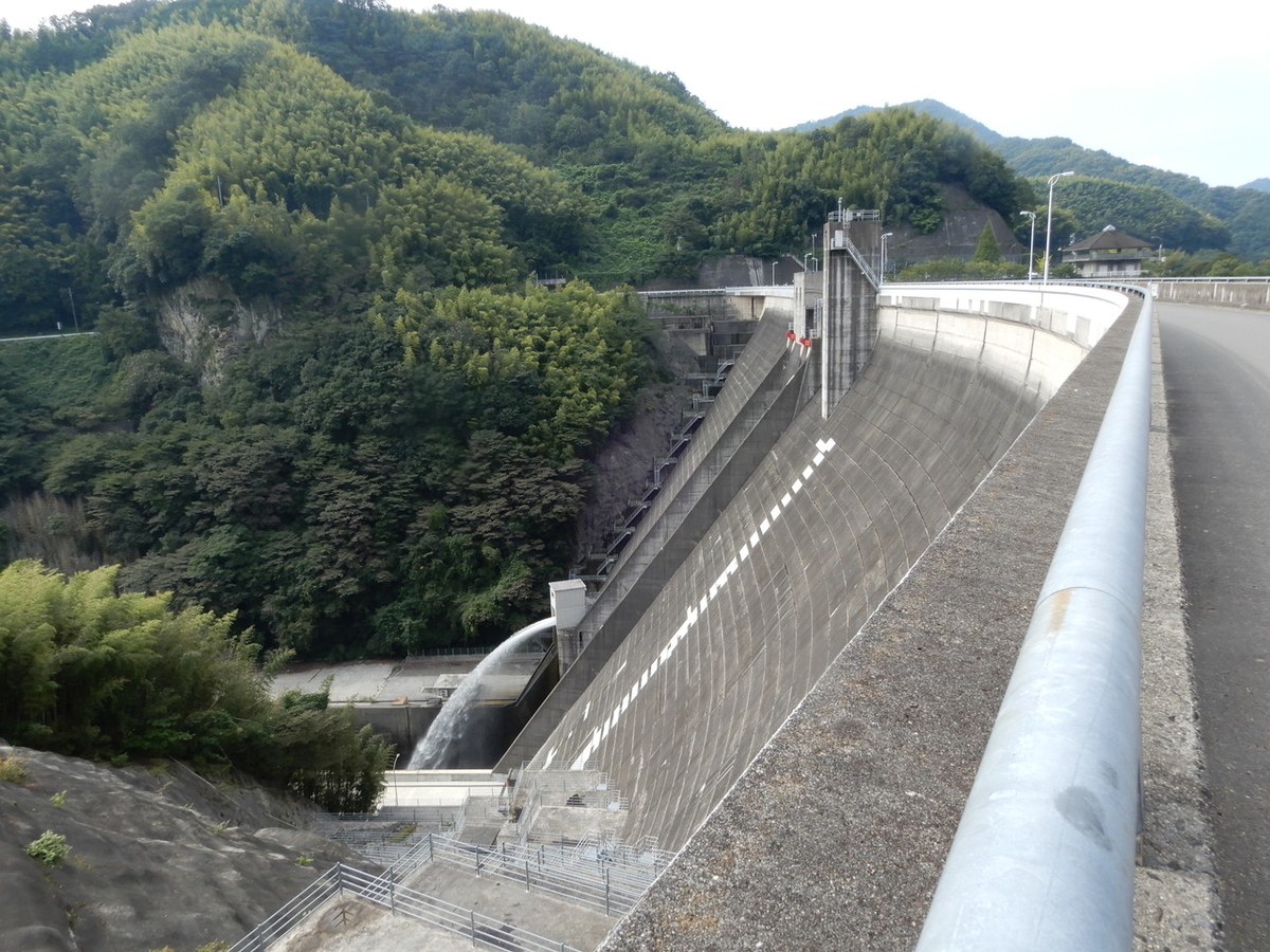 石手川ダム