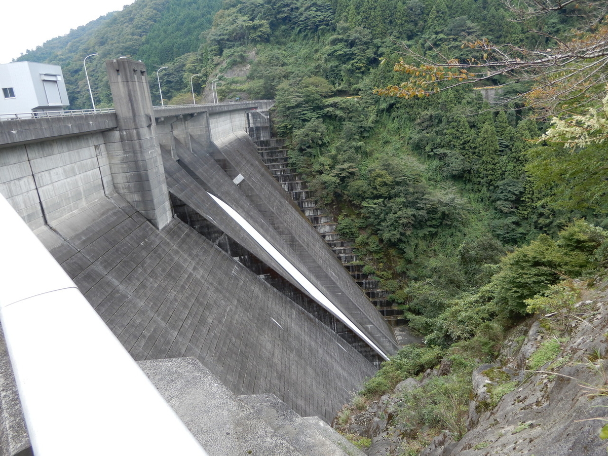 島地川ダム