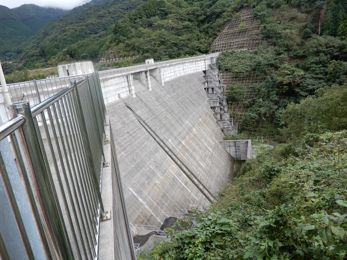 湯免ダム