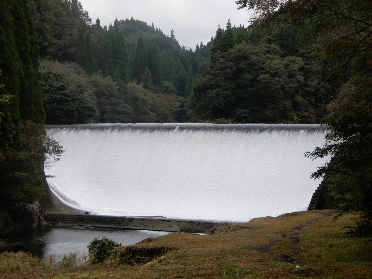 白水ダム