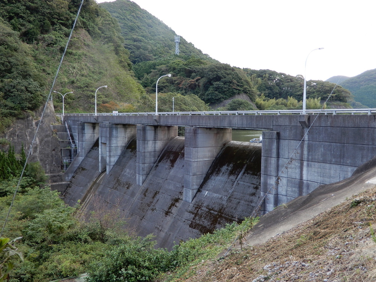 中山ダム