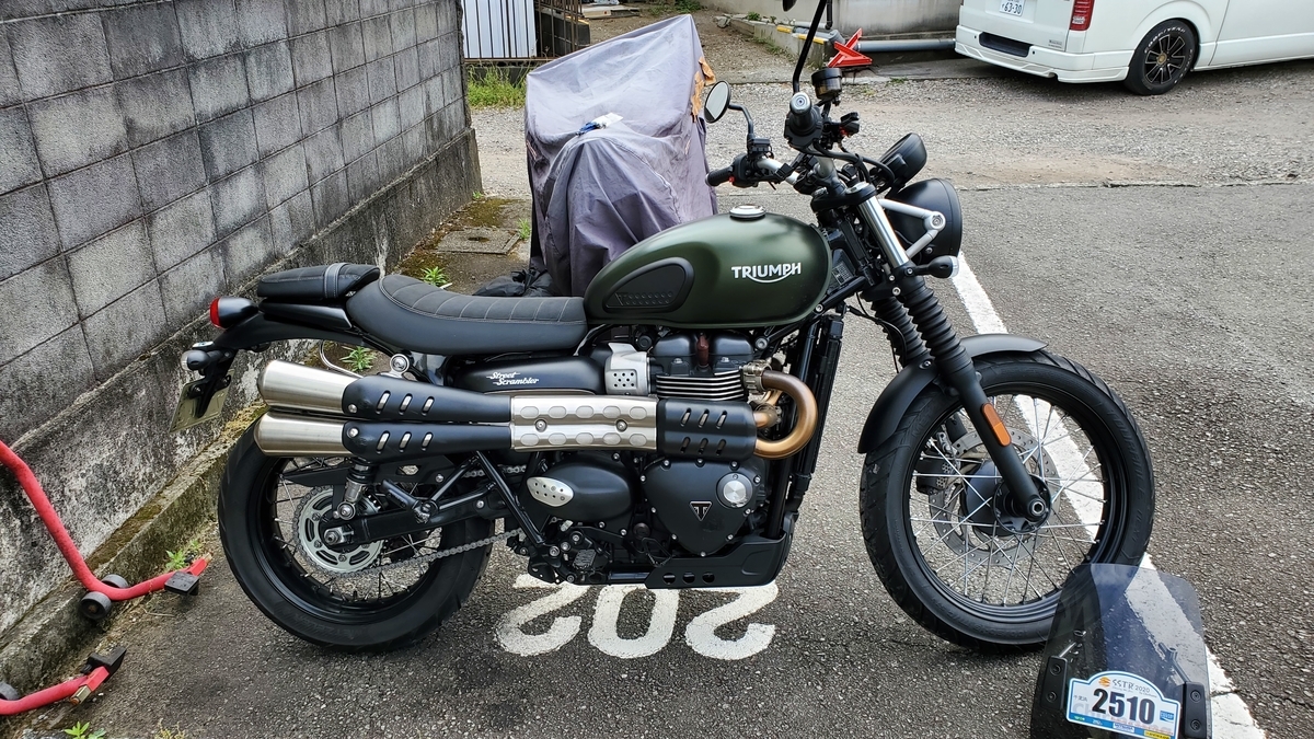 ディーラー車の未走行車！トライアンフ・スクランブラー