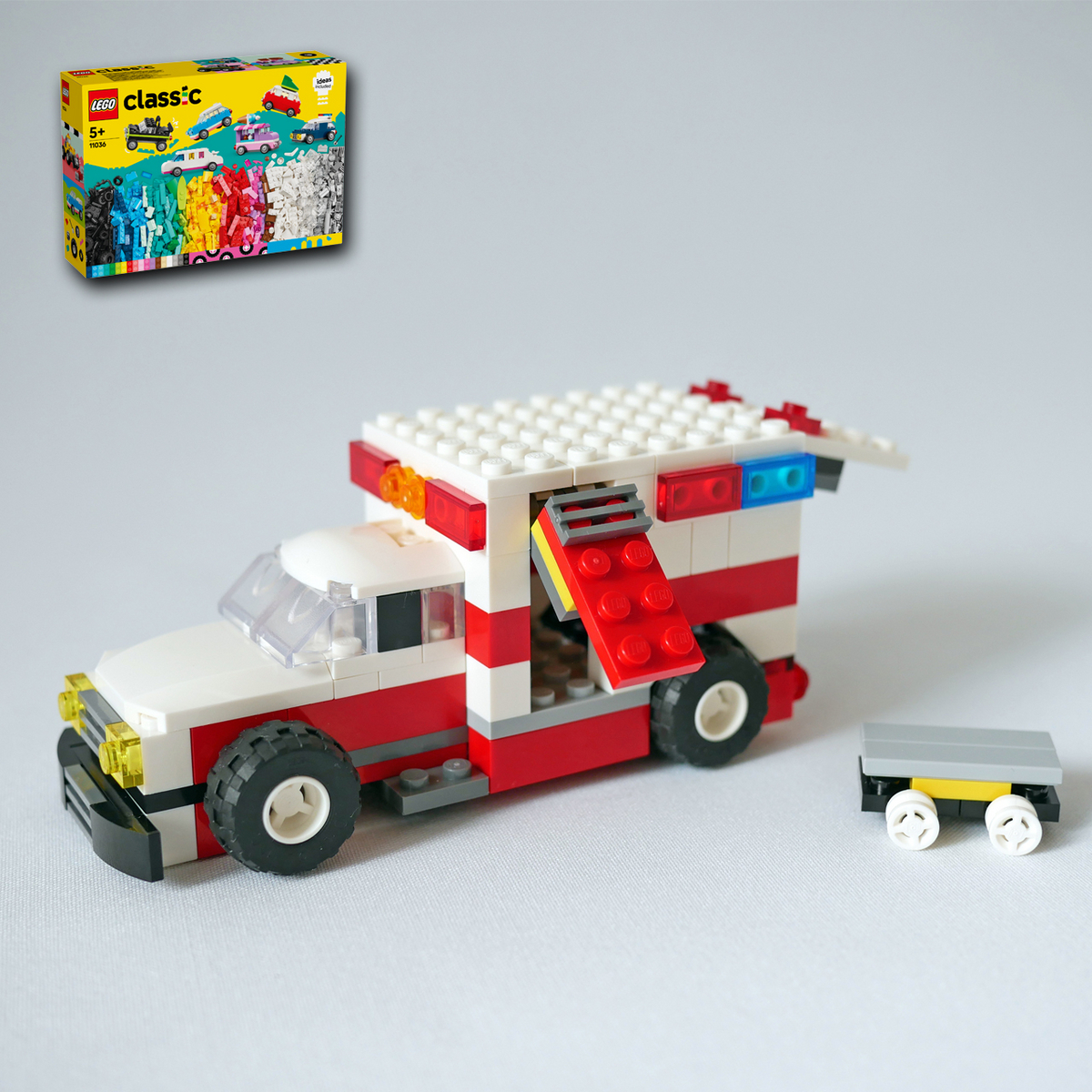 レゴ：救急車の作り方 LEGOクラシック11036だけで作ったよ (オリジナル