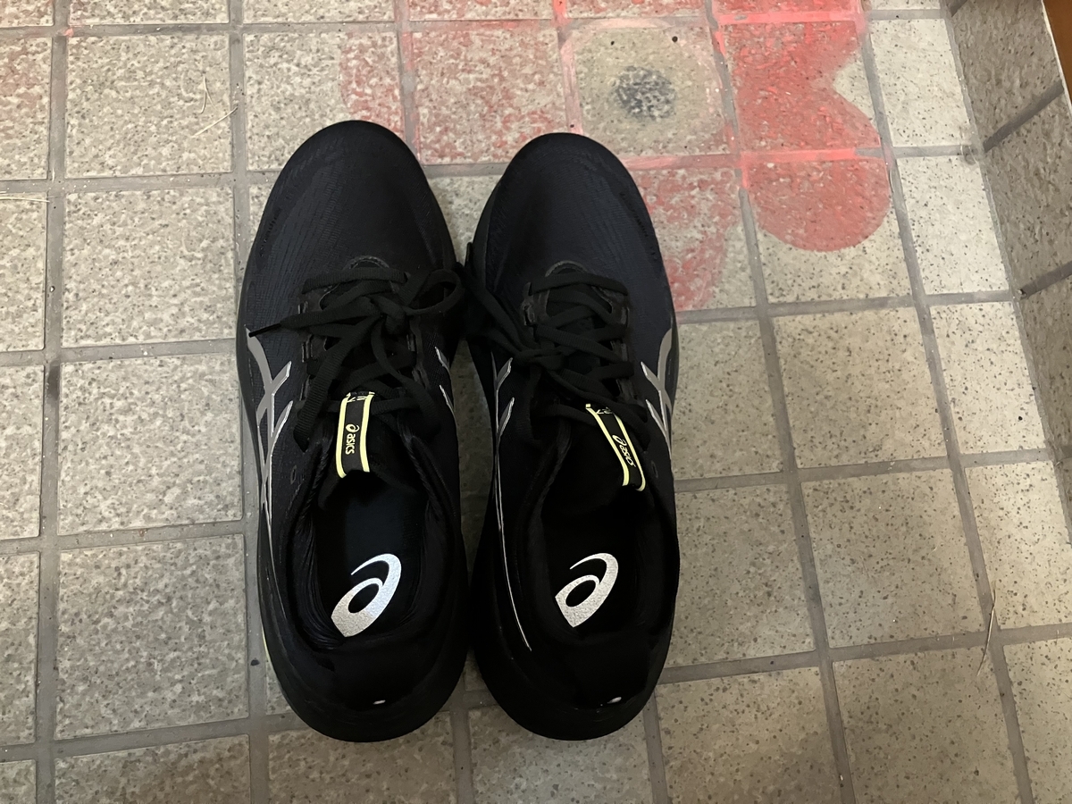 新しいランニングシューズ