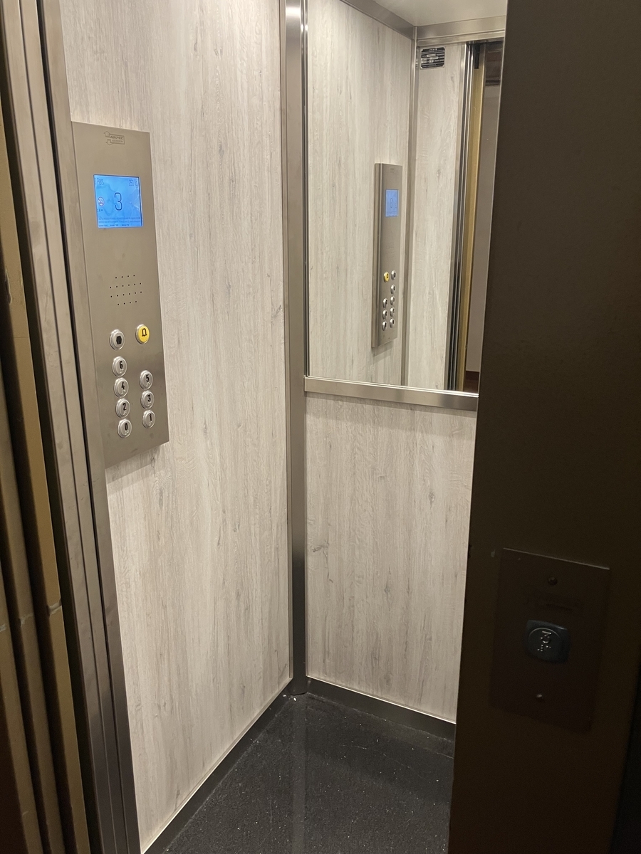エレベーター