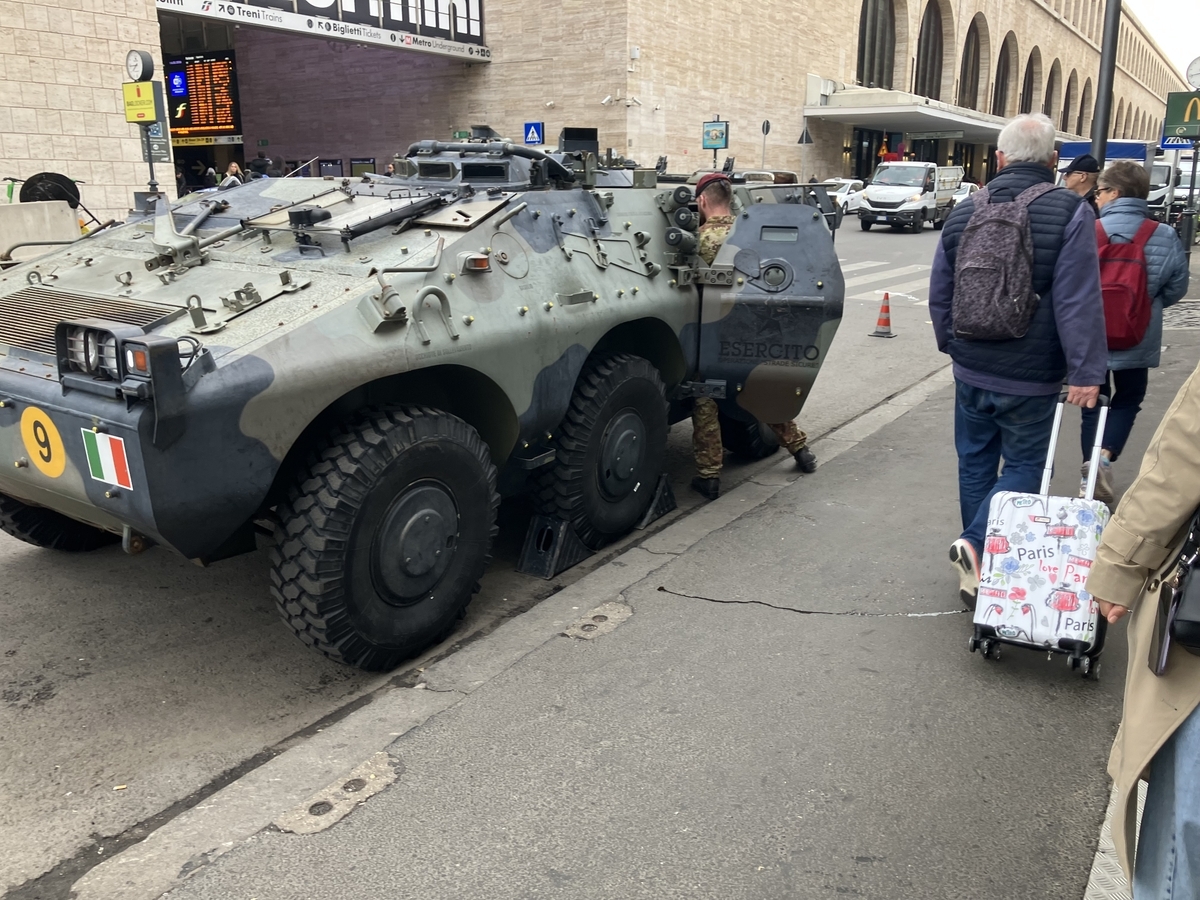 軍隊