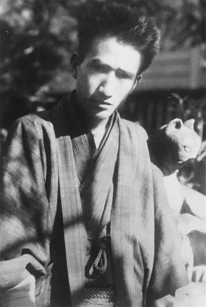 太宰治　写真 太宰治（1940年代／田村茂撮影）の写真 | 昭和ガイド